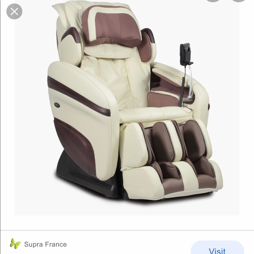 Massage chair for the whole body